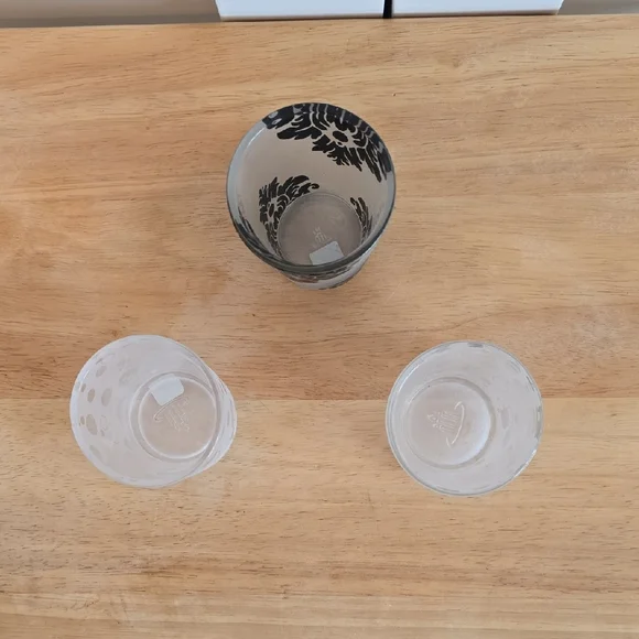 PartyLite Frosted White Votive Trio with Black Damask Accent - Picture 2 of 7